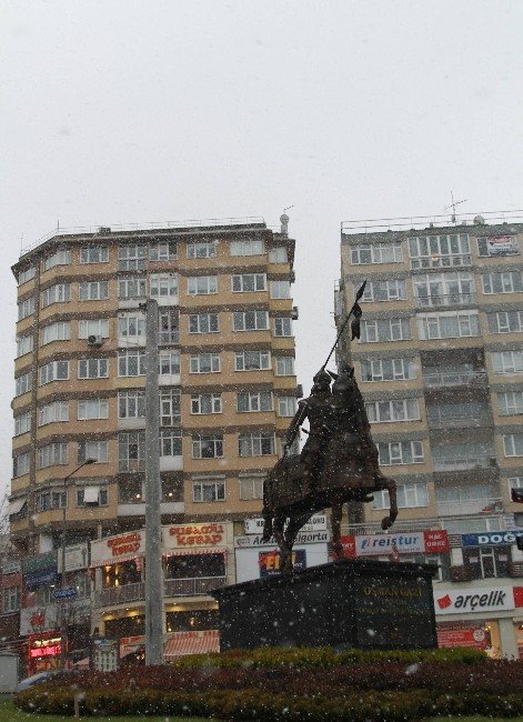 Bursa’da Kar Sevinci