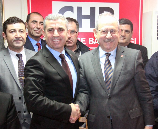 CHP Balıkesir İl Başkanı Ender Biçki göreve başladı