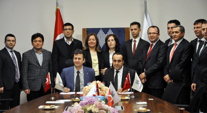 GTÜ Ve Halk Bankası ’Girişimcilerle İşbirliği’ Protokolü İmzaladı