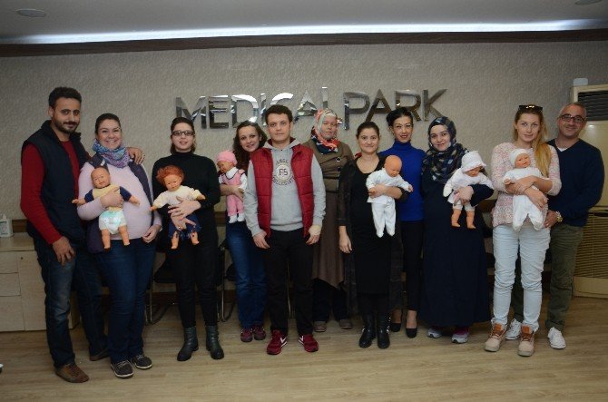 Medical Park Antalya Gebe Okulu Devam Ediyor