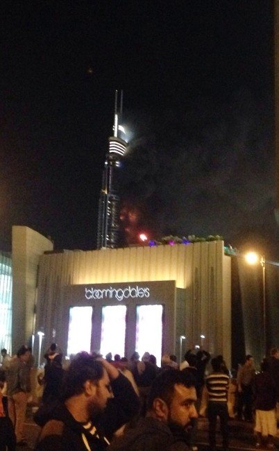 Dubai’deki Otelde Yangın 20’nci Katta Çıktı