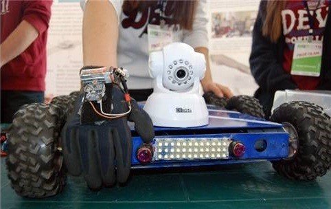 Deva Öğrencilerinden Engelli Robot Arabası