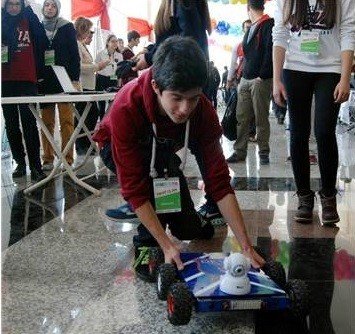 Deva Öğrencilerinden Engelli Robot Arabası