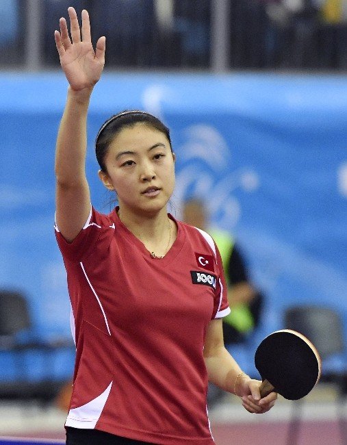 Melek Hu, masa tenisinde Avrupa Şampiyonu