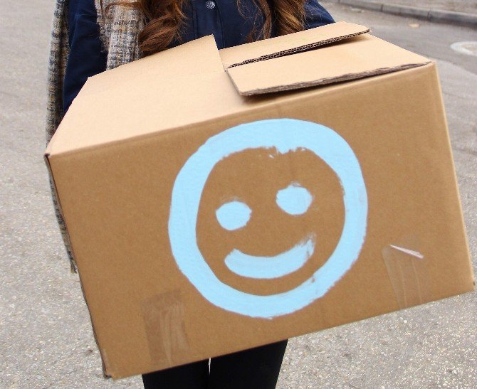 Bu Kutular Çocuklara Gülücük Dağıttı
