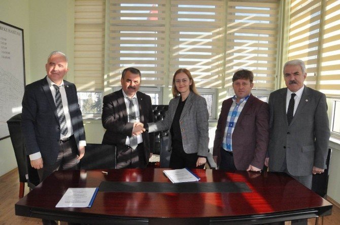 Malkara Belediyesi İle Tüm-bel-sen Arasında Toplu İş Sözleşmesi İmzalandı