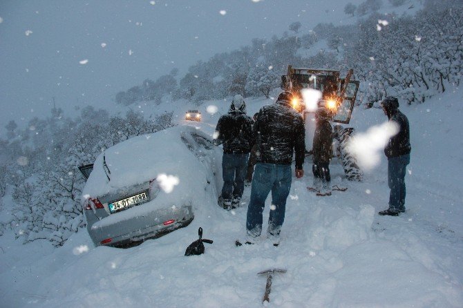 Bingöl’de 6 Kişi Kar Yüzünden Mahsur Kaldı