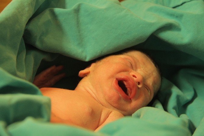 Elazığ’da Yeni Yılın İlk Bebeği Ayşegül Oldu