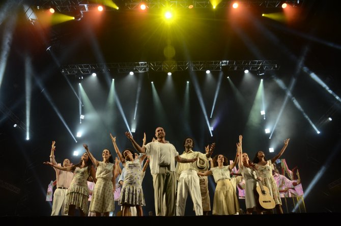 Brezilya yılbaşında 'Samba'nın 100. yılını kutladı