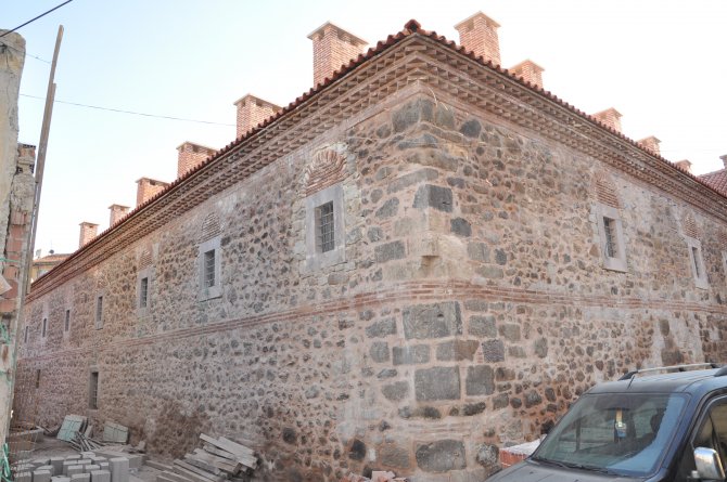 Tarihi Taşhan, eskisi gibi çarşı olarak kullanılabilecek