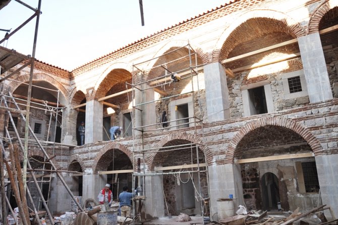 Tarihi Taşhan, eskisi gibi çarşı olarak kullanılabilecek