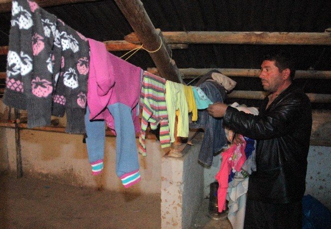 Eşi Ölen Suriyeli Baba, 9 Çocuğuyla Yaşam Savaşı Veriyor