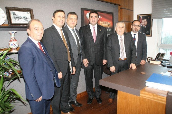 Avrupa Zonguldaklılar Derneği Başkanı Karakulak Ve Havaalanı Yönetiminden Milletvekillerine Ziyaret