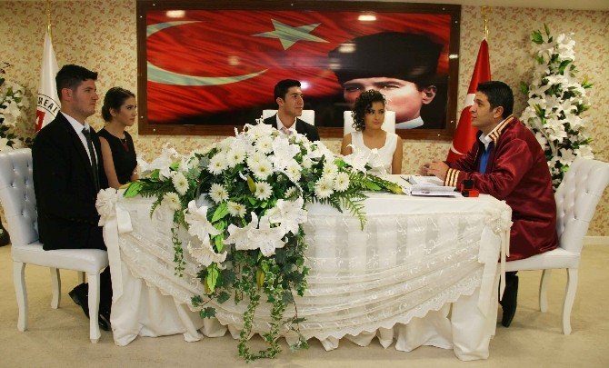 Başkan Turgay Genç 365’nci Nikahı Kıydı