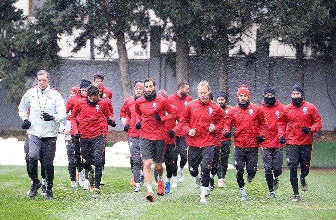 Galatasaray, 2016 Yılının İlk Antrenmanını Yaptı
