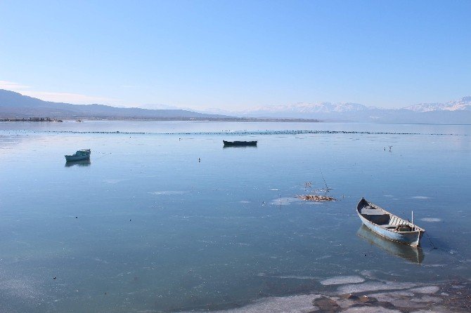 Beyşehir Gölü Kıyıları Dondu