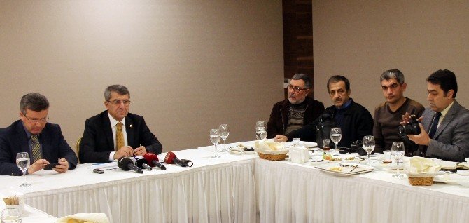 AK Parti’li Serdar: “Terör Örgütü İşsizler İle Çocukları Kullanıyor”