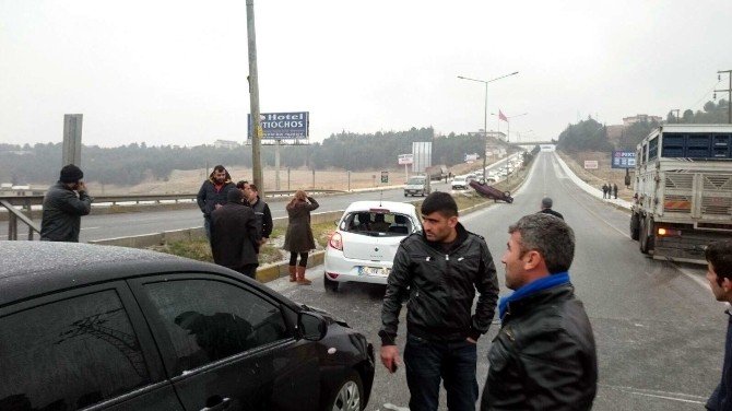 Eğri Çayı Köprüsü’nde Ki 2 Farklı Kazada, 4 Araç Birbirine Girdi