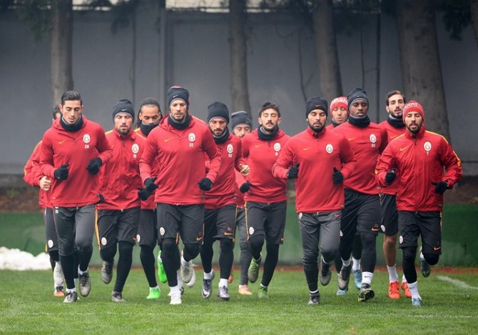 Galatasaray'da ikinci yarı hazırlıkları sürüyor