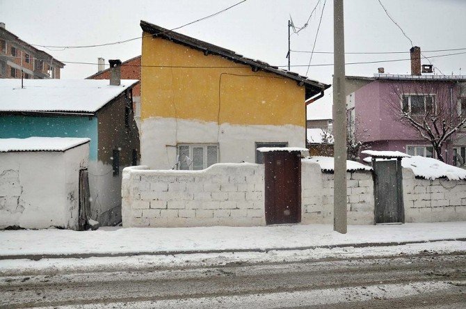 Karbonmonoksit Gazından Zehirlenen Baba İle Oğlu Öldü