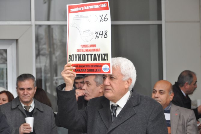 Ankara Vergi Dairesi önünde 'çorbalı' zam protestosu