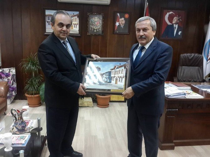 Şeyh Edabali Üniversitesi Rektörü Özcan’dan Osmaneli’ye Veda Ziyareti