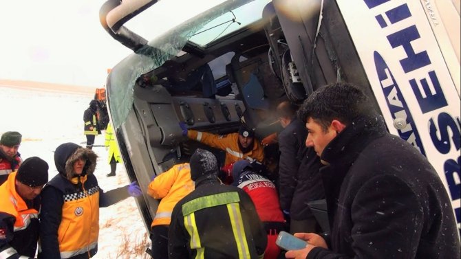 Kırşehir'de kaza yapan otobüs şoförü tutuklandı