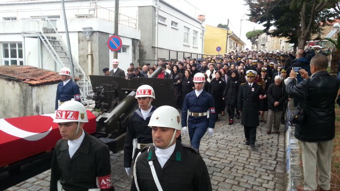 Sabri Yirmibeşoğlu Foça'da toprağa verildi