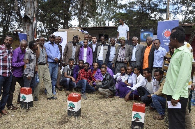 Etiyopya’da Bedessa Preparatory School’a Laboratuvar Ve Bilgisayar Sınıfı Kuruldu