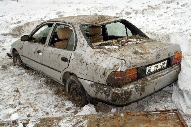 Yüksekova’da Polis Aracına Bombalı Saldırı