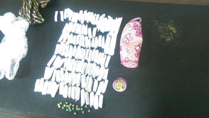 Sokakta uyuşturucu satan 27 ‘torbacı’ tutuklandı