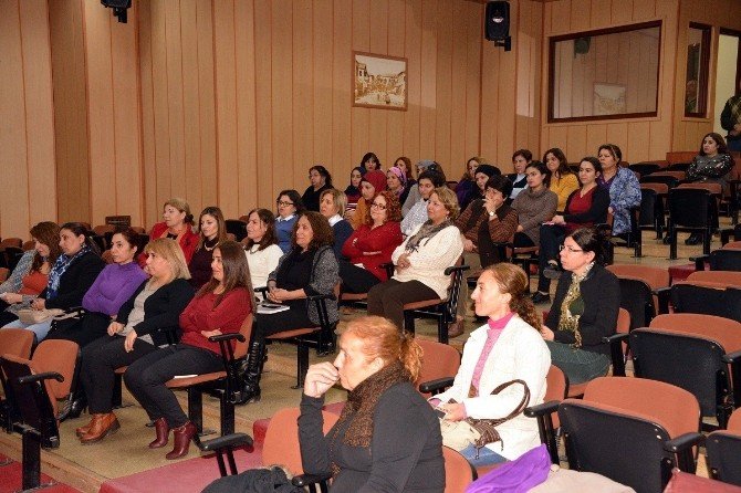 Akdeniz Belediyesi, Kadınlara ‘Toplumsal Cinsiyet’ Eğitimi Veriyor