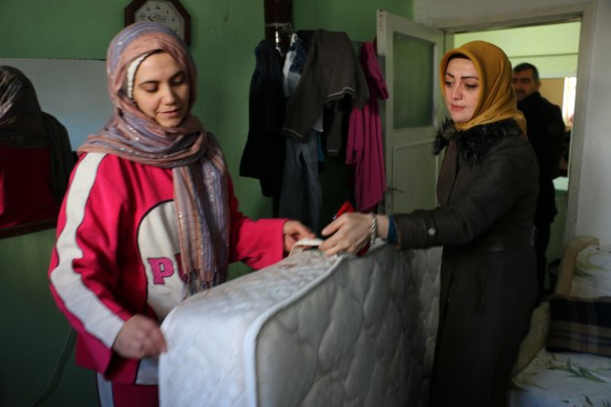 Çankırı Belediyesi'nden mülteci ailelere ortopedik yatak yardımı