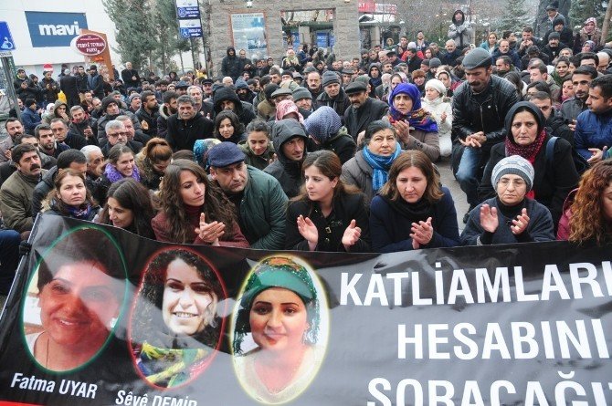 Silopi’de Üç Kadının Ölmesi Protesto Edildi
