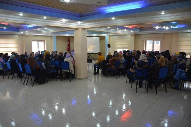 Ardahan’da Bayanlara Yönelik Sohbet Ve Konferans Programı