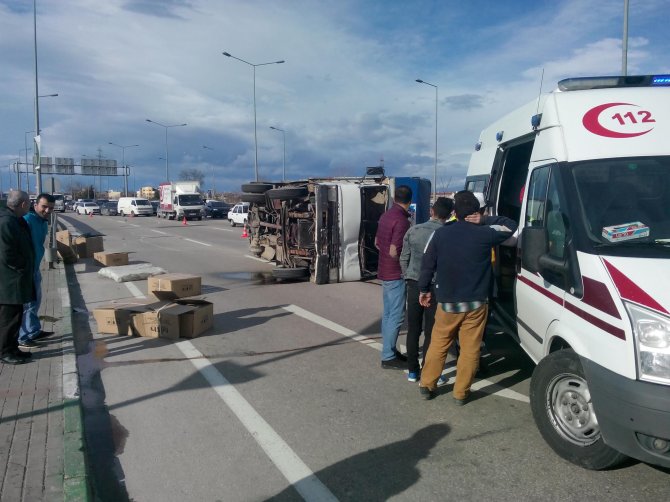Lastikleri fırlayan kamyon Bursa trafiğini kilitledi