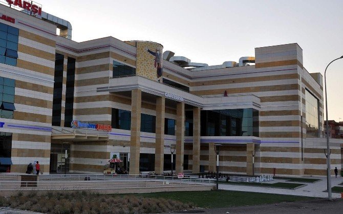 Hazer Dinari Kültür Merkezi