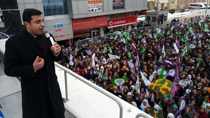 Demirtaş'tan Cumhurbaşkanı'na: Sen Meclis'e ve yargıya bu emri veremezsin