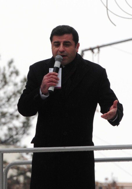 HDP Eş Genel Başkanı Demirtaş Van’da