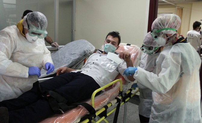 Kayseri'de domuz gribi şüphesiyle 3 kişi hastaneye kaldırıldı