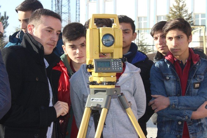 Tavşanlı Arslanbey Mesleki Ve Teknik Lisesinde Farklı Bölümler İlgi Odağı Oldu