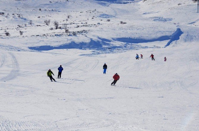 Yıldız Dağı’nda Yeni Sezon Kayak Heyecanı