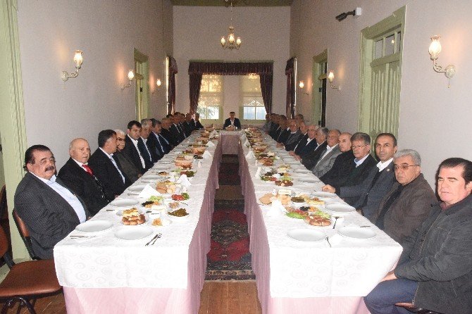 Alanya’nın Eski Belde Başkanları Kahvaltıda Buluştu