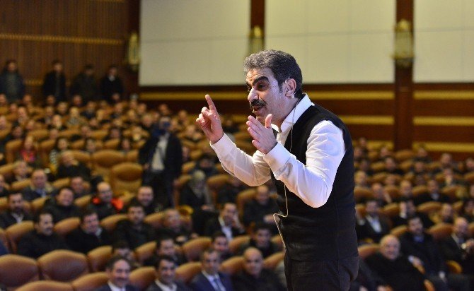İletişim Uzmanı Kızıldağ, Teknolojinin Doğru Kullanımını Anlattı
