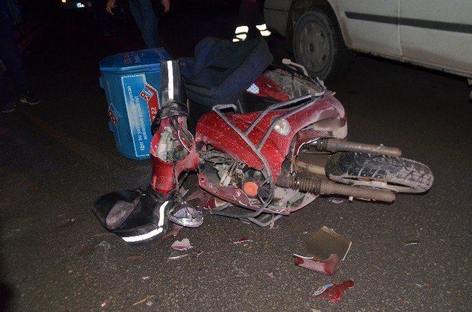 Minibüs İle Motosiklet Çarpıştı: 1 Yaralı