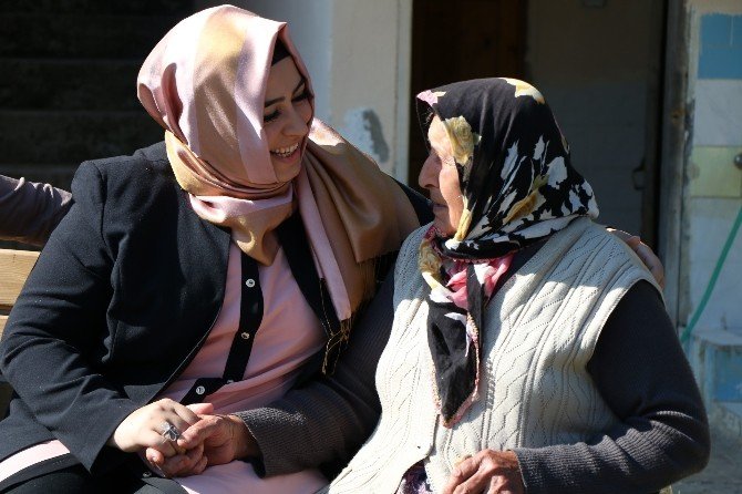 AK Partili Sena Nur Çelik, Trafik Kazası Geçirdi