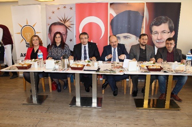 AK Parti Tekirdağ İl Teşkilatı, Çalışan Gazeteciler Gününü Kutladı