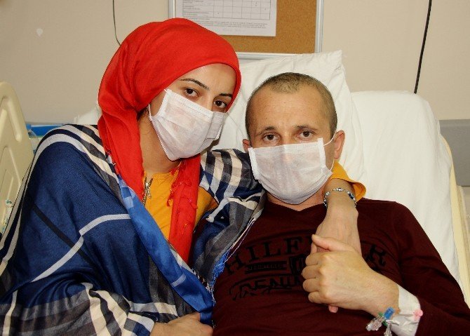 Terk Ettiği Eşinin Kanser Olduğunu Öğrenince Ona Geri Döndü