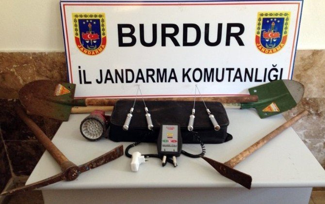 Burdur’da Yapılan Operasyonlarda 9 Kişi Tutuklandı