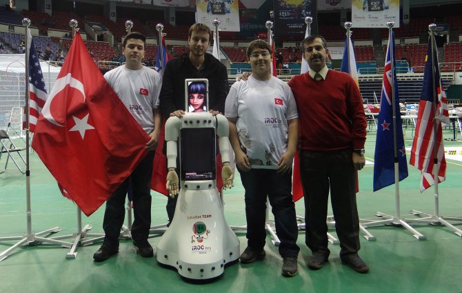 Gediz Üniversitesi’nin robotu Lale, arama kurtarma görevlisi oldu